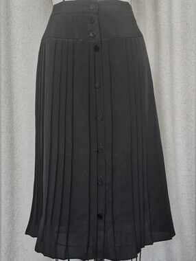 80s Vintage Black Pleated Lightweigh Skirt